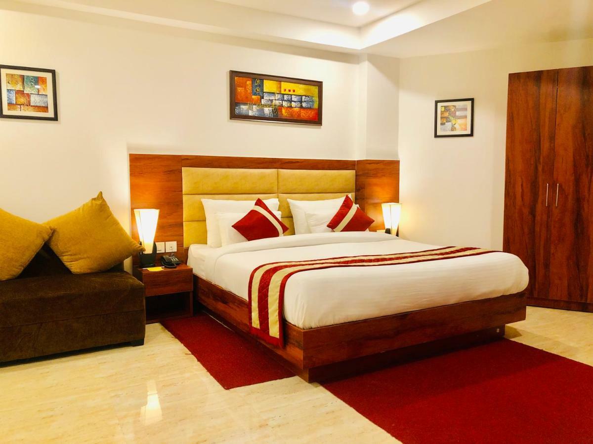 Hotel Red Crown