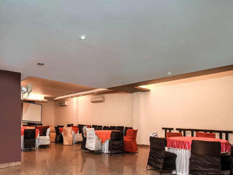 O Kochar Plaza Hotel