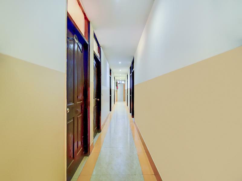 Oyo 28461 Royal Hotel Delhi (National Capital Territory of India)