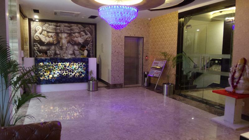 Wti Airport Grand Delhi