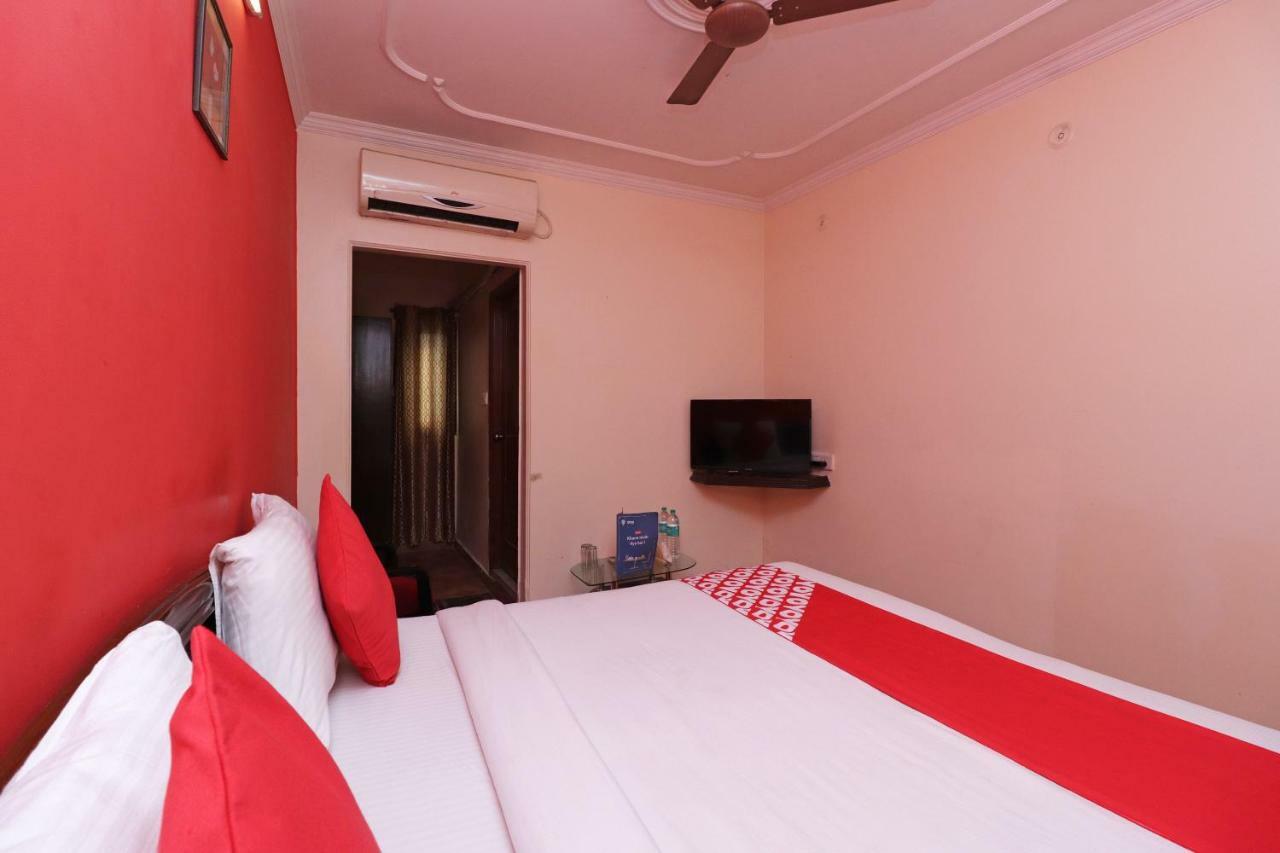 Hotel Oyo 8751 Shoba 3*