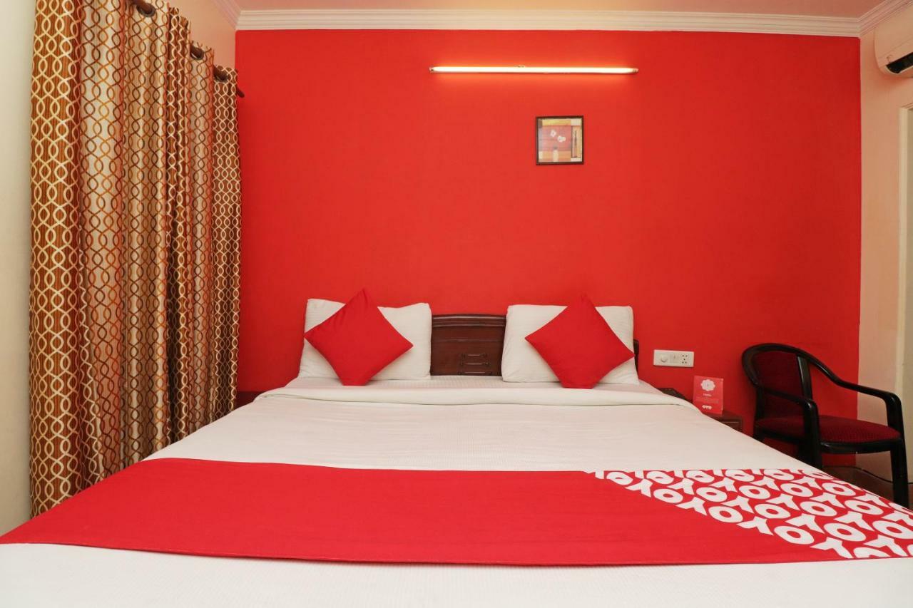 Oyo 8751 Shoba Hotel New Delhi