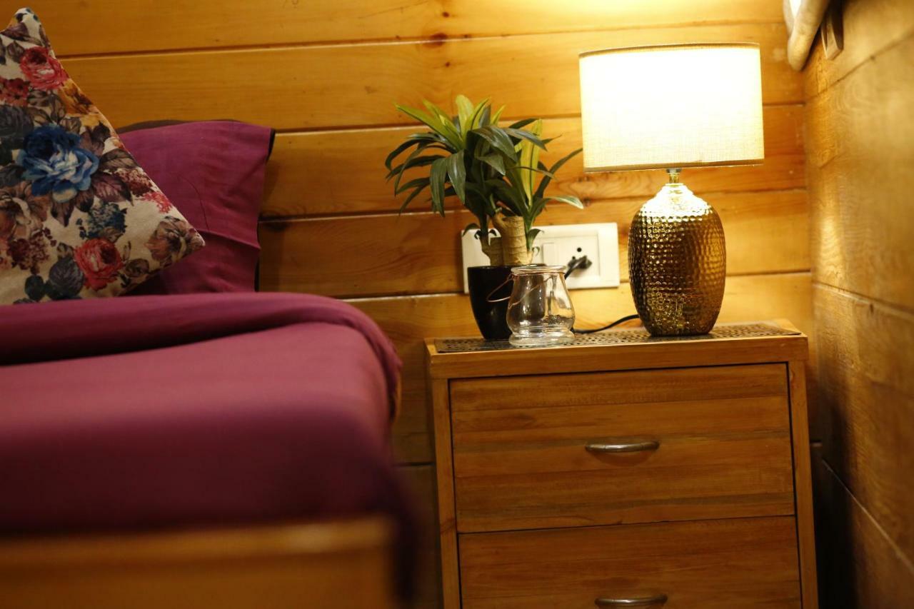 In Airb&b - Divine Service Apartment New Delhi