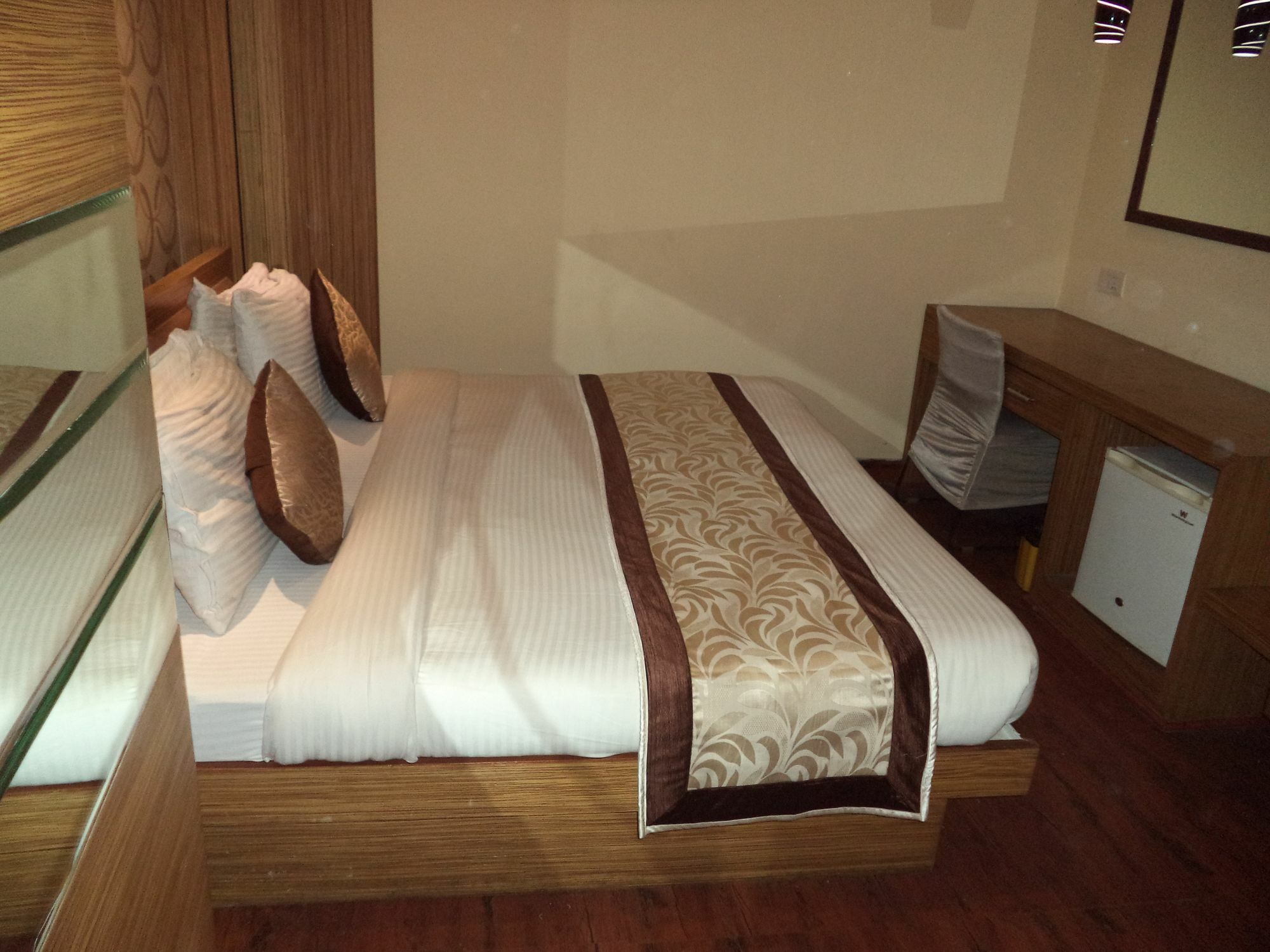 O Kochar Plaza Hotel