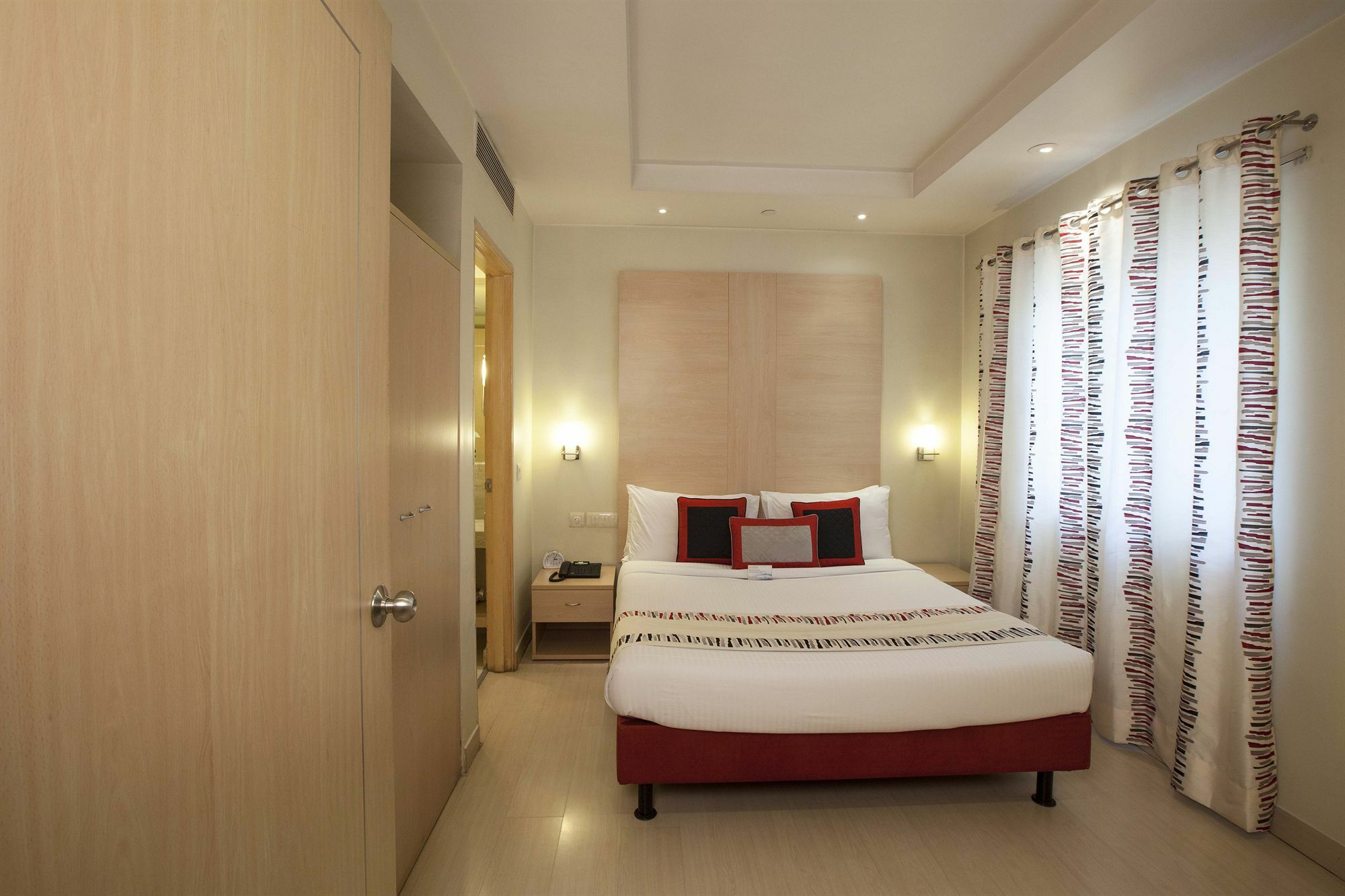 Avalon Courtyard Hotel New Delhi