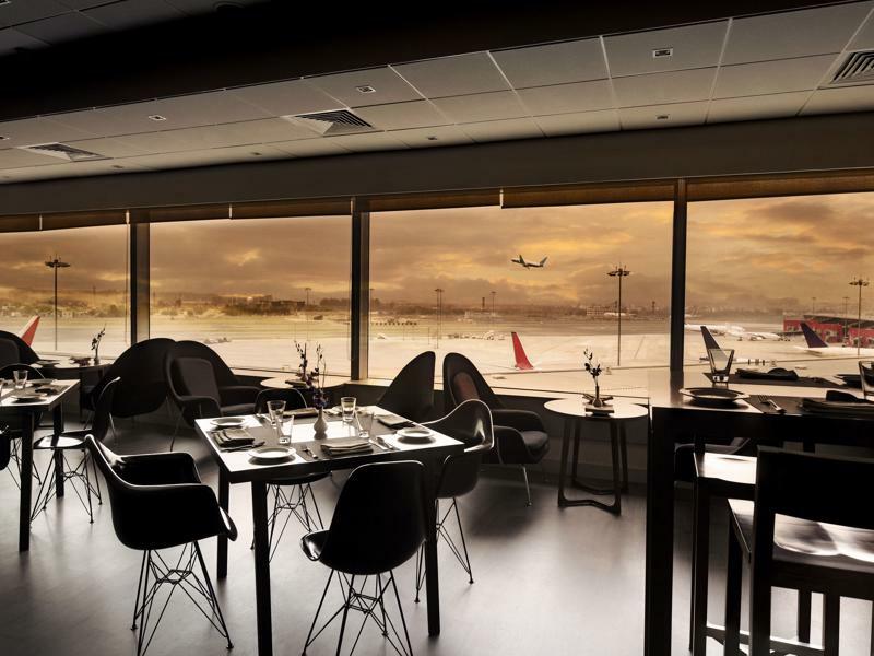 Express International Airport T3 By Ihg Hotel