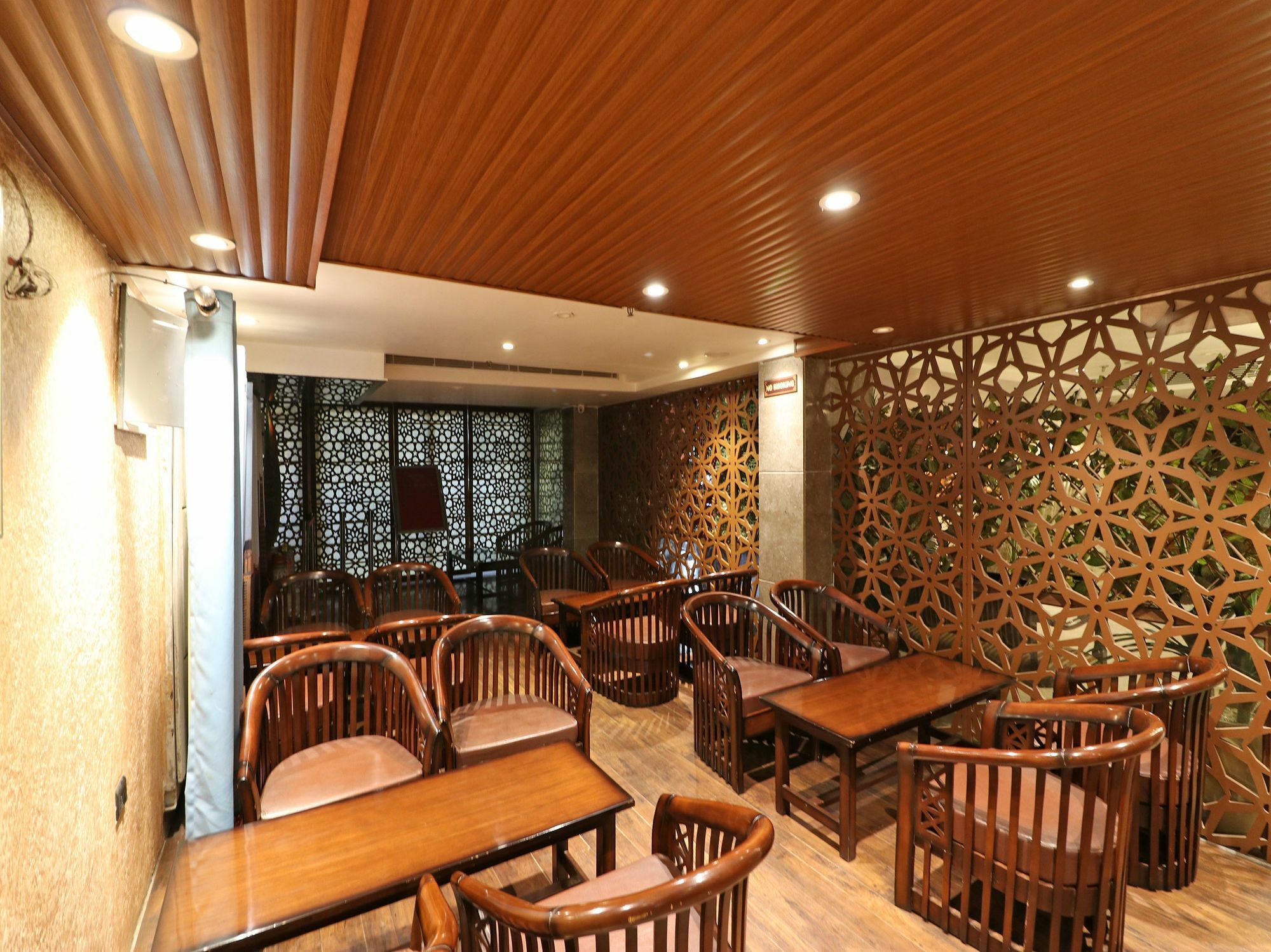 Palazzo 4* New Delhi