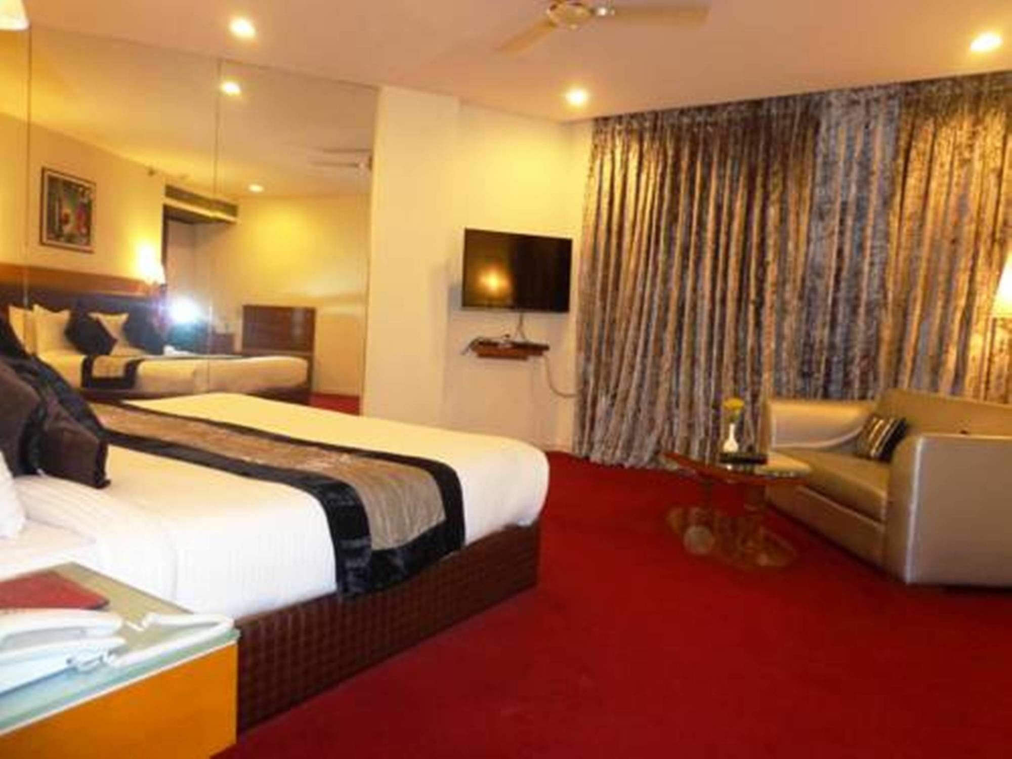 Airport Ramhan Palace Mahipalpur New Delhi