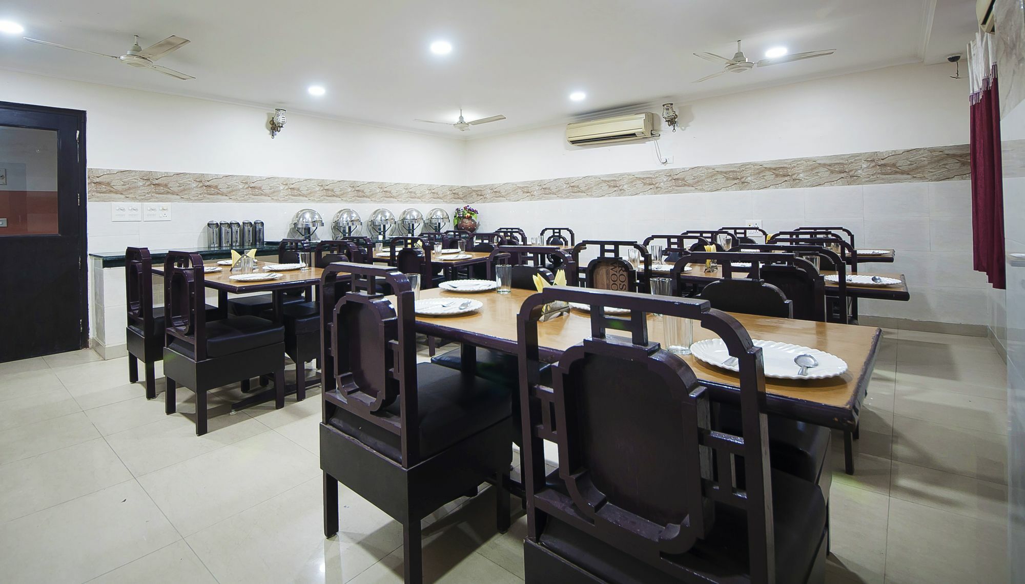 Dakha International - Karol Bagh, New Hotel 3*