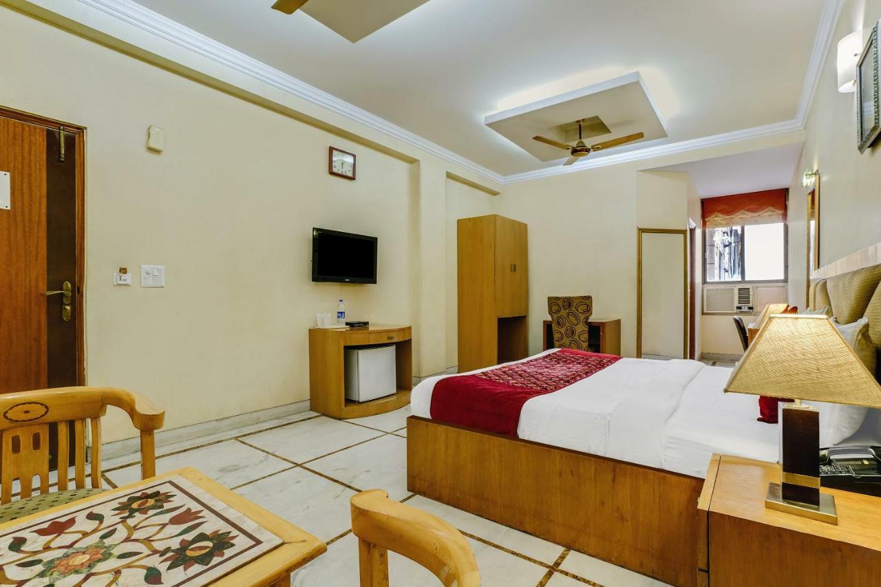Capital O 41598 Singh Sahib Deluxe 3* Delhi (National Capital Territory of India)