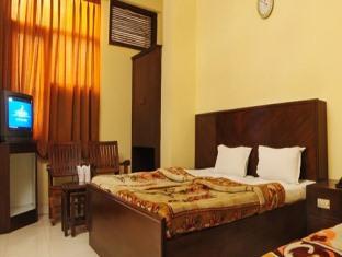 Hotel Adb Crystal Deluxe 2*