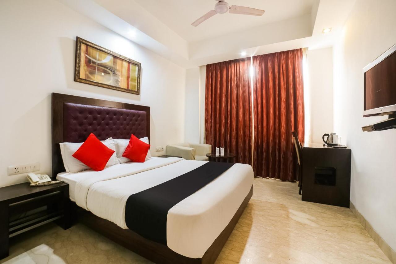 Livasa Near Blk Hospital 3*