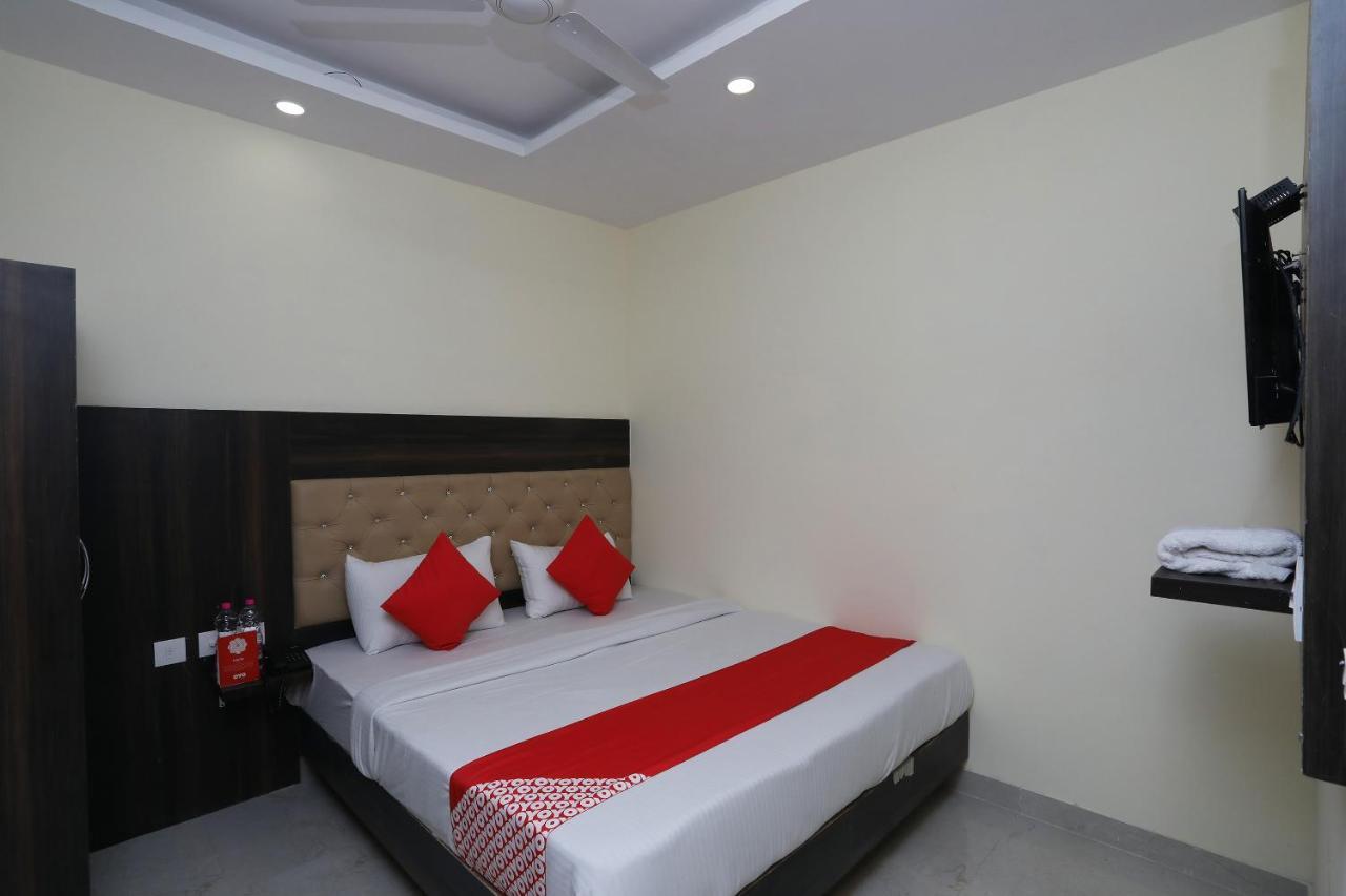 Hotel Ivy Plaza Luxury New Delhi