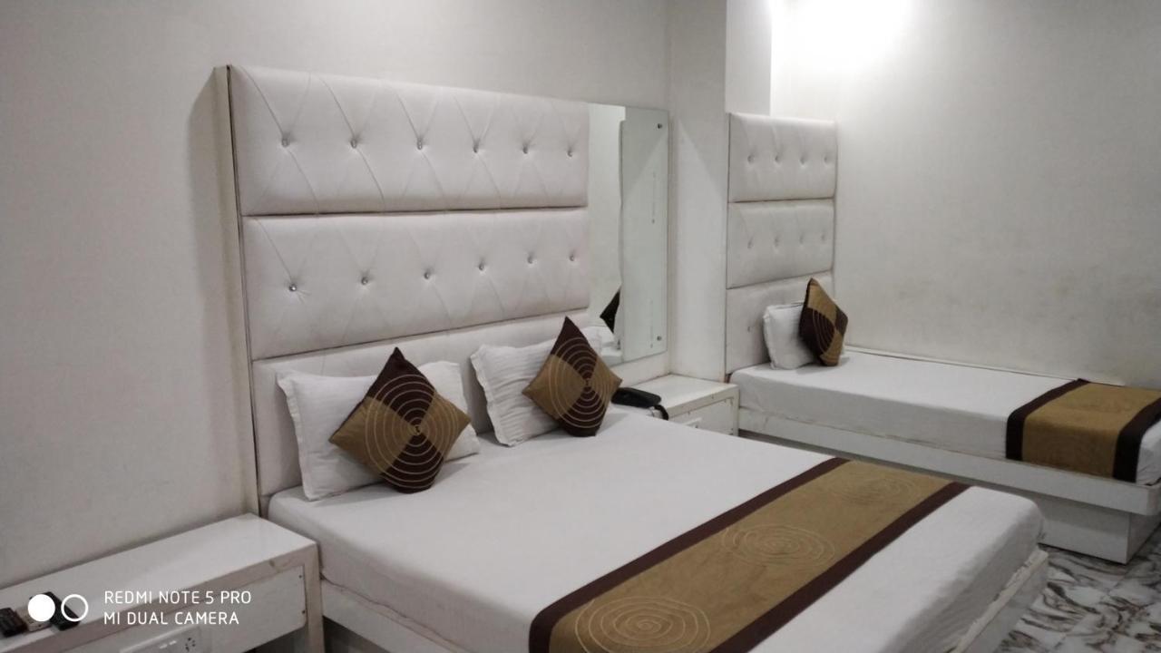 Hotel Adb Crystal Deluxe