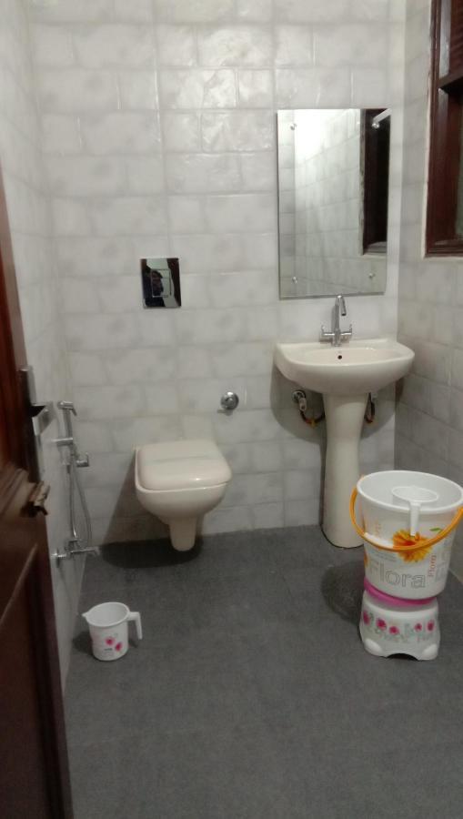 Adb Crystal Deluxe Hotel 2*
