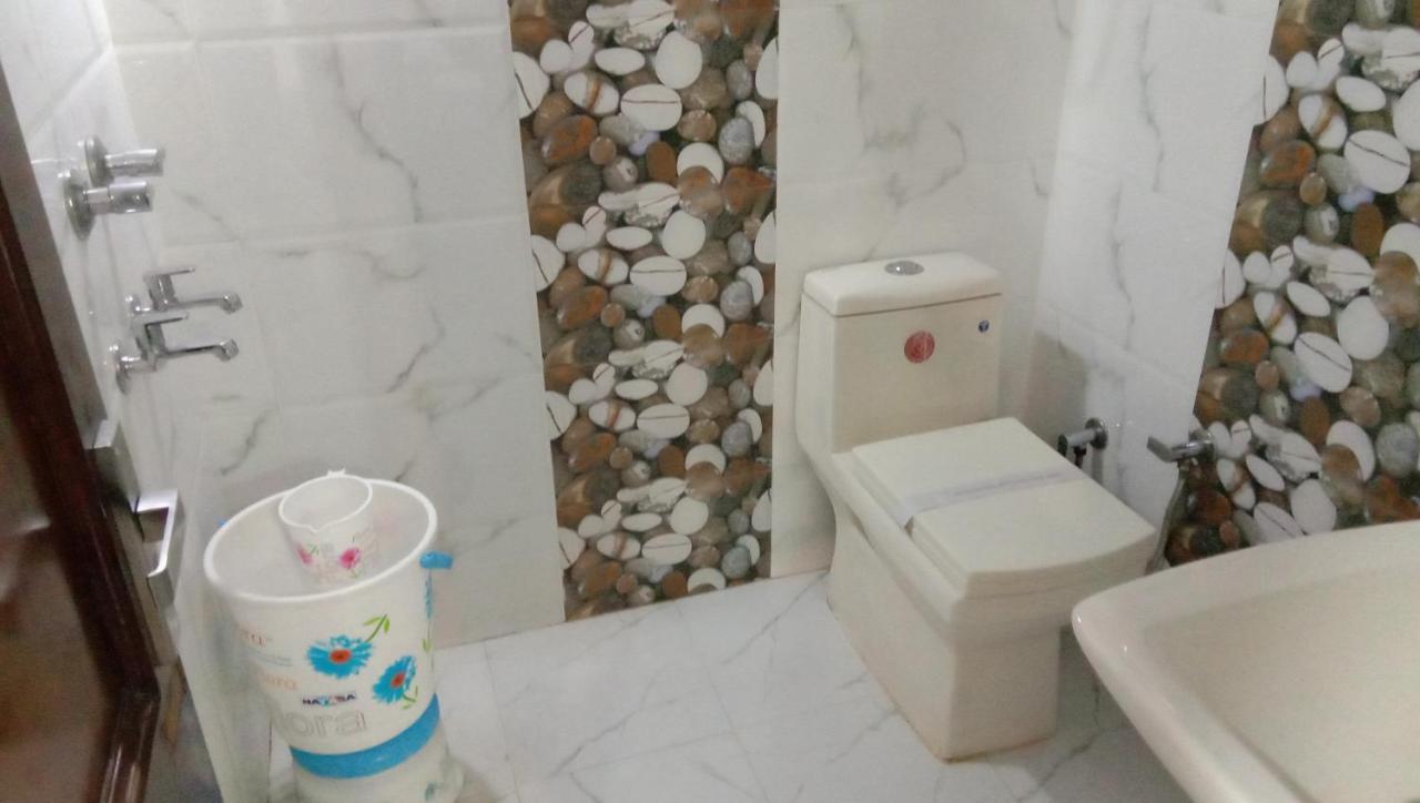Hotel Adb Crystal Deluxe 2*