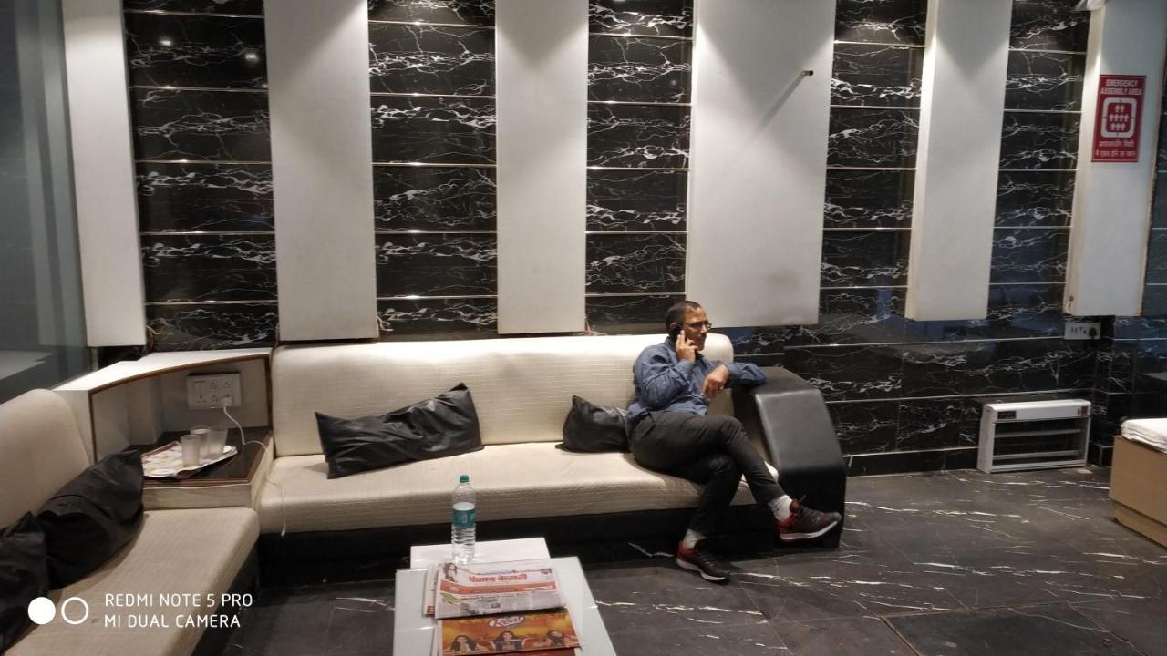 Hotel Adb Crystal Deluxe New Delhi