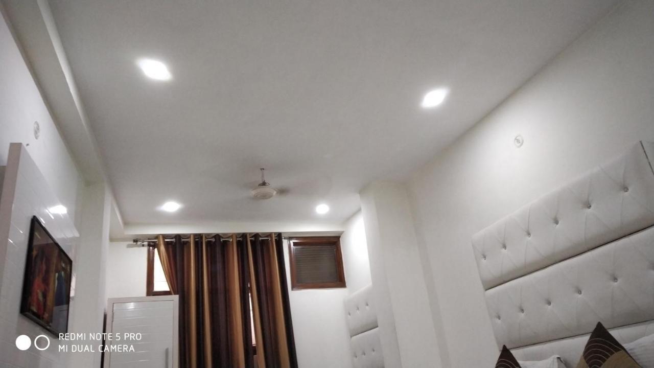 Hotel Adb Crystal Deluxe 2*