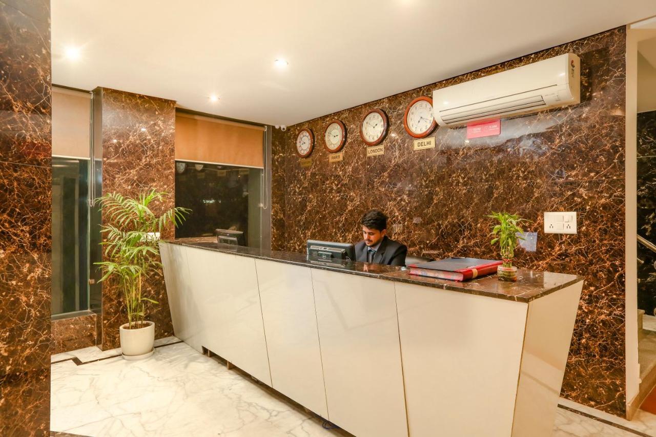 Almati - Near Delhi Airport Nova Deli