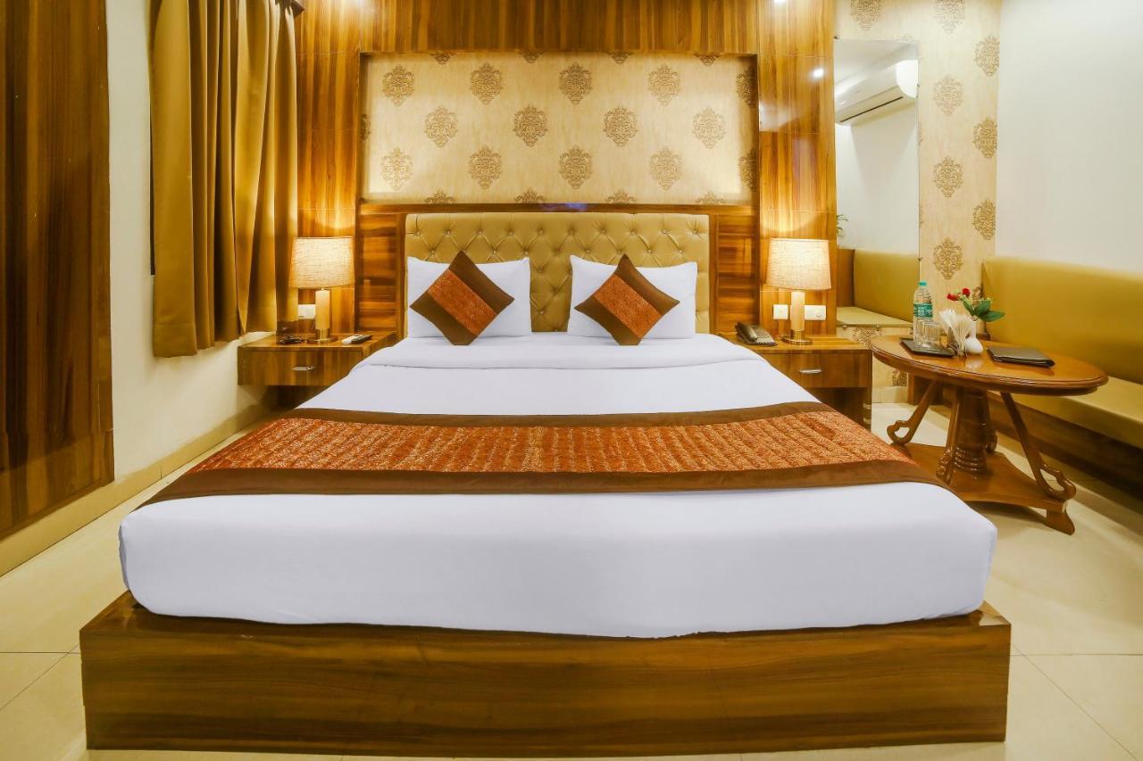 Almati - Near Delhi Airport 3*