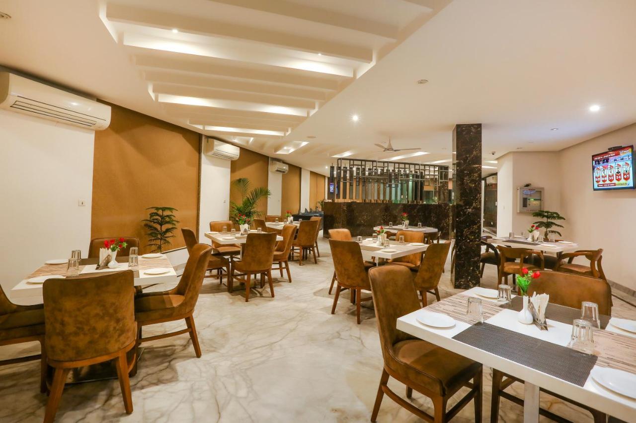 Hotel Almati - Near Delhi Airport 3*