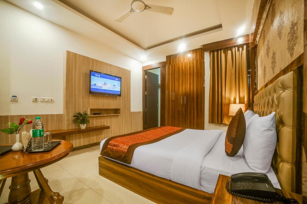 Almati - Near Delhi Airport
