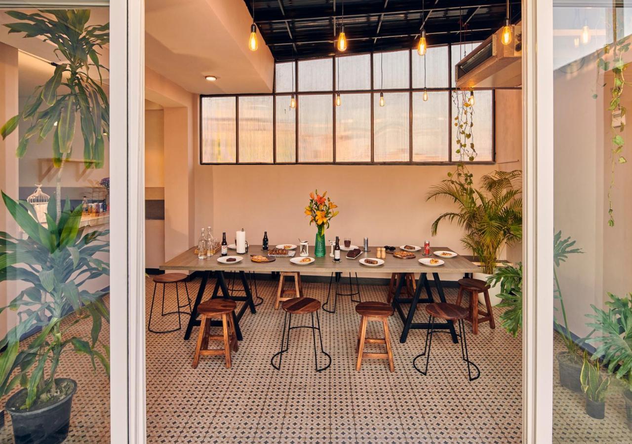 Minimalist Poshtel & 3* Nova Deli