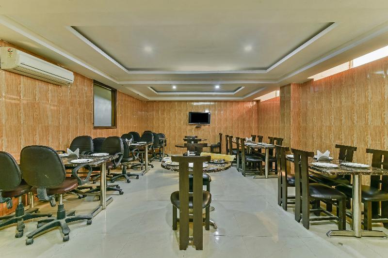 Smart Plaza Delhi Airport Hotel