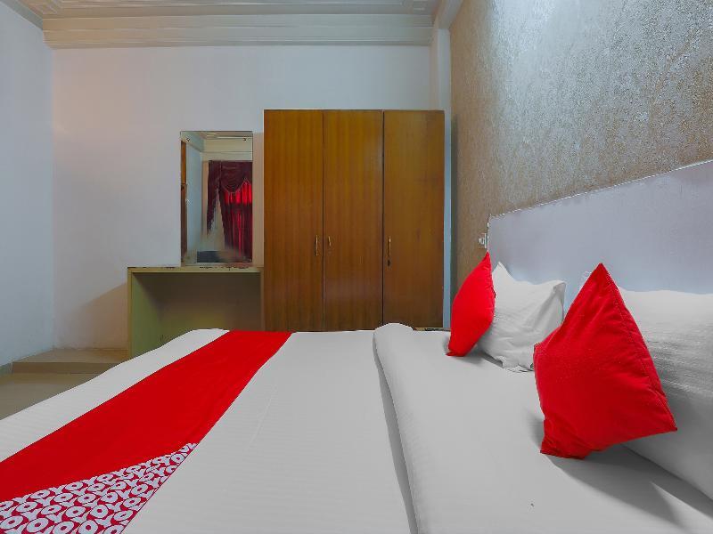 Hotel O Paharganj Near Railway Station Formerly Chand Palace