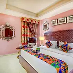 Fabhotel Cotts Villa Vasant Kunj