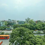 Fabhotel Bellevue