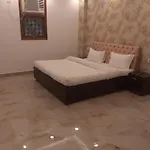 Triom Hotel