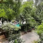 Room In Guest Room - Posh Foreigners Place,Couples Allowed Lajpat Nagar