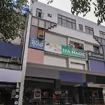Oyo 15668 Hotel Heaven Inn