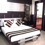 Hotel S.P.B 87