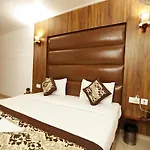Airport Hotel Noratan Palace