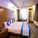 Hotel Aries