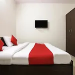 Oyo 15668 Hotel Heaven Inn