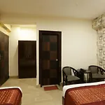 Hotel Airport Star