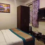 Airport Hotel Redstone
