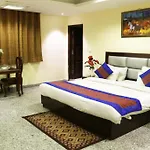Airport Hotel The Paramont