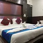The Bonlon Inn-Near Blk Hospital