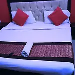 Hotel Galaxy Delhi Airport