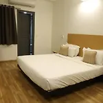 Aura44