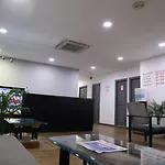 Aura44
