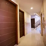 Hotel Srv Plaza Delhi