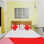 Oyo Flagship Hotel G-54