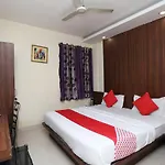 Oyo 2373 Hotel D Inn