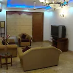 Skylink Suites Bed & Breakfast