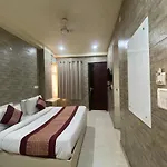 Hotel Red Chilly